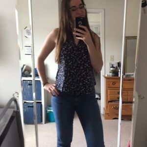 Blouse short top with flowers